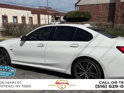 Used 2024 BMW 330e image 5