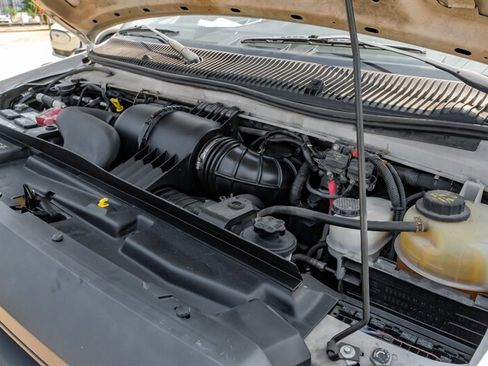 Used 2013 Ford E-350 and Econoline 350 Extended Super Duty w/ PWR Group image 36