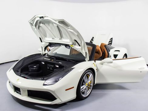 Certified 2019 Ferrari 488 Spider image 34