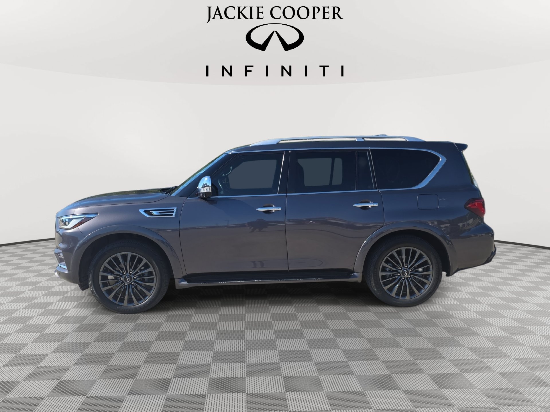 Certified 2023 INFINITI QX80 Sensory w/ All-Season Package AWD/4WD image 8