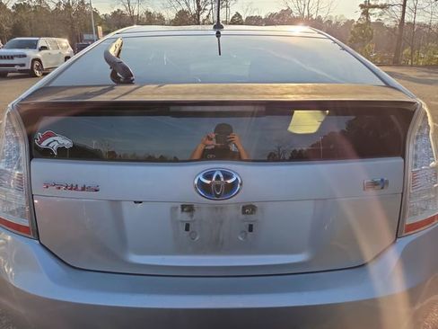 Used 2010 Toyota Prius Five image 4
