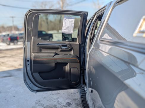 Used 2023 GMC Sierra 1500 AT4 w/ AT4 Premium Package image 40