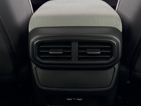 Certified 2023 Honda Pilot LX image 23