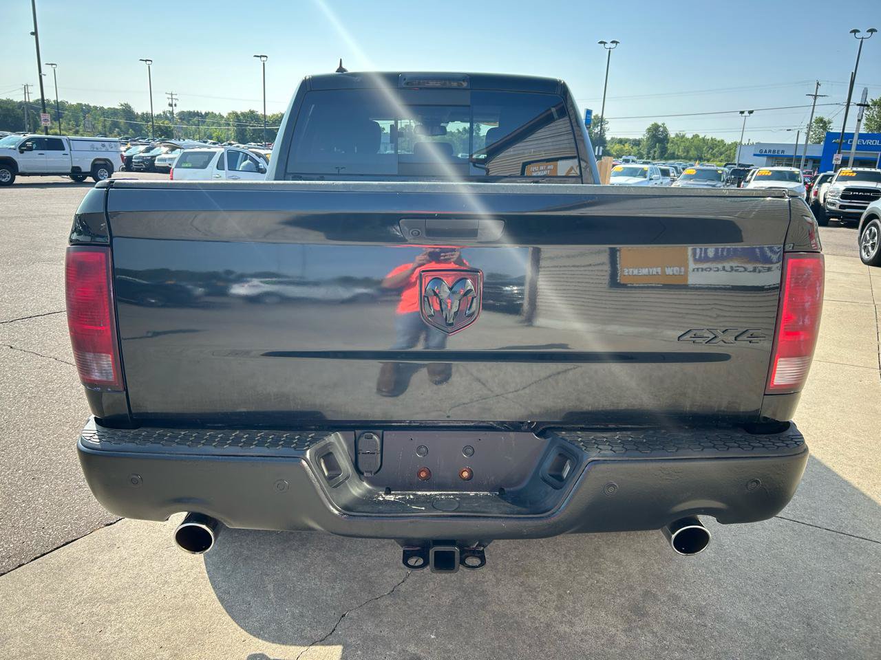 Used 2019 RAM 1500 Classic SLT w/ Black Appearance Group AWD/4WD image 6
