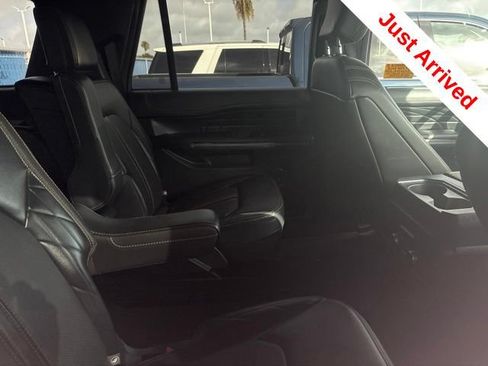 Used 2024 Ford Expedition Max Platinum AWD/4WD image 13