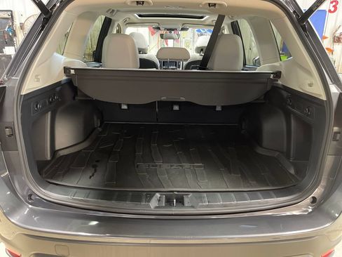 Certified 2024 Subaru Forester Premium AWD/4WD image 28