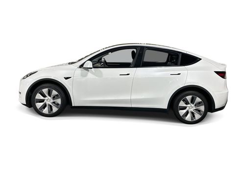 Used 2023 Tesla Model Y Long Range AWD/4WD image 3