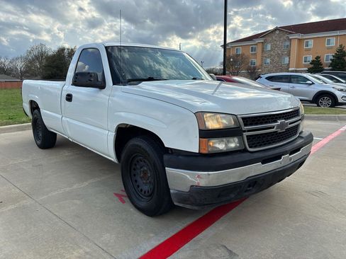 Used 2006 Chevrolet Silverado 1500 W/T image 3