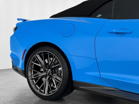 Used 2023 Chevrolet Camaro ZL1 image 41