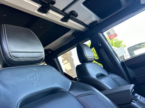 New 2025 Ford Bronco Badlands image 17