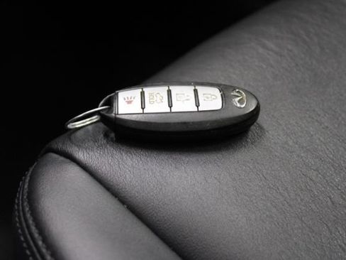 Used 2015 INFINITI Q50 w/ Moonroof Package RWD image 13