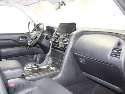 Used 2024 INFINITI QX80 Luxe image 26