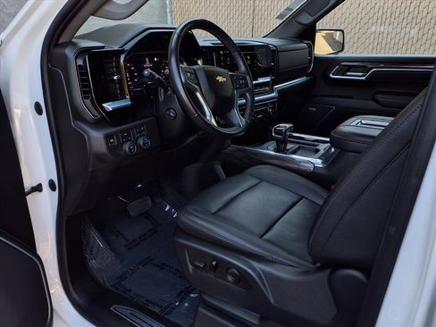 Used 2022 Chevrolet Silverado 1500 LTZ w/ LTZ Convenience Package II image 15