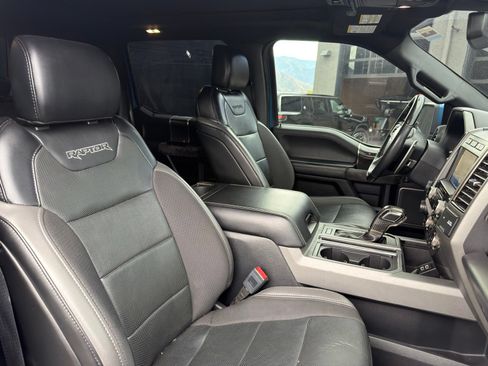 Used 2019 Ford F150 Raptor w/ Equipment Group 802A Luxury AWD/4WD image 12