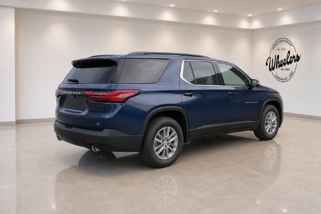 Used 2023 Chevrolet Traverse LT AWD/4WD image 4