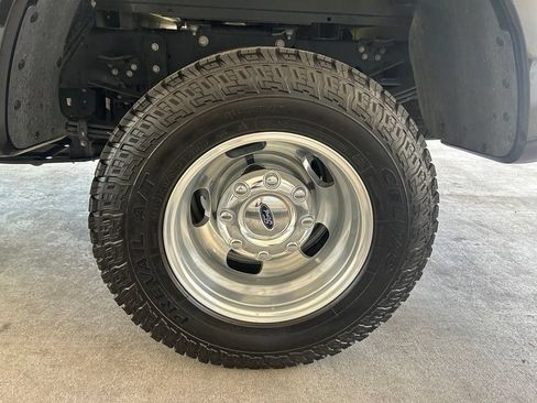Used 2025 Ford F350 Lariat w/ Lariat Ultimate Package AWD/4WD image 18