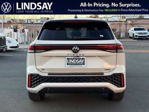 New 2026 Volkswagen Tiguan SE R-Line AWD/4WD image 4