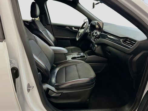 Used 2023 Ford Escape ST-Line image 32