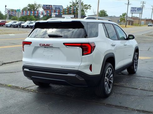 New 2027 GMC Terrain Elevation w/ Elevation Premium Package FWD image 4