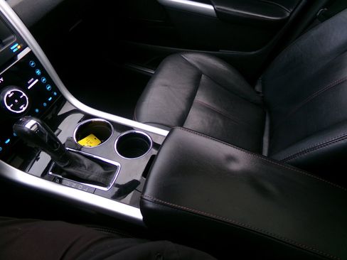 Used 2013 Ford Edge Limited image 28