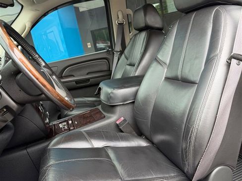 Used 2008 GMC Sierra 1500 Denali AWD/4WD image 17
