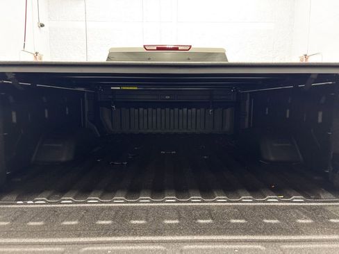 Used 2025 Chevrolet Silverado 2500 Custom w/ Custom Convenience Package image 6