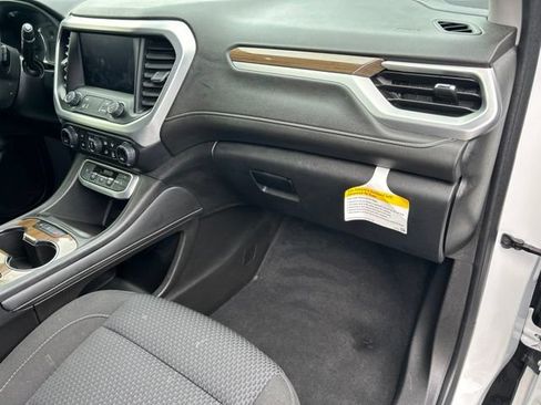 Used 2023 GMC Acadia SLE w/ Driver Convenience Package FWD image 27