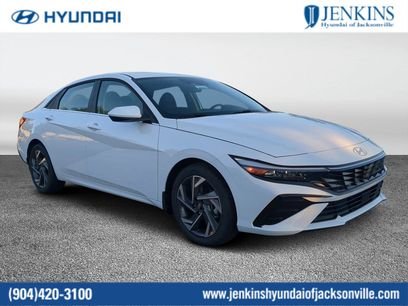 New 2025 Hyundai Elantra SEL
