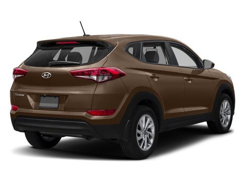 Used 2017 Hyundai Tucson SE Plus AWD/4WD image 5