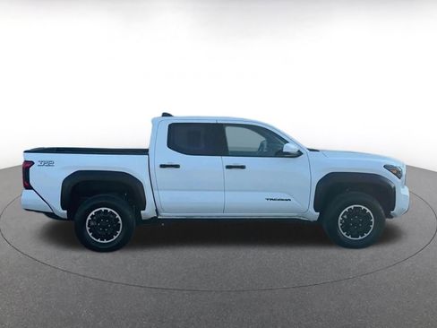 Used 2025 Toyota Tacoma TRD Off-Road image 16