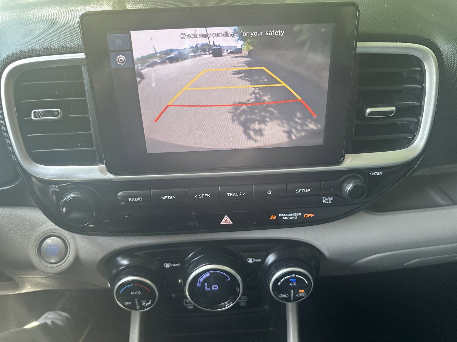 Used 2025 Hyundai Venue SEL FWD image 15