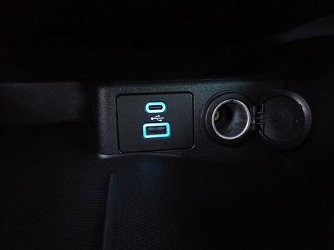 Used 2023 Ford Escape Active AWD/4WD image 19