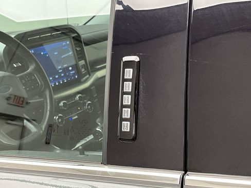 Used 2021 Ford F150 Lariat AWD/4WD image 7
