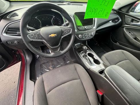 Used 2016 Chevrolet Malibu LT FWD image 7