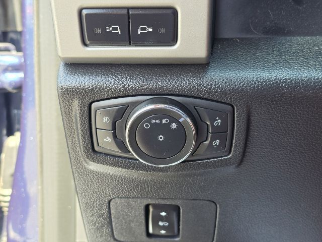 Used 2020 Ford F350 Lariat w/ Chrome Package AWD/4WD image 38