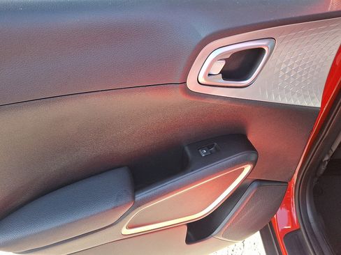 Used 2024 Kia Soul LX w/ Option Group 015 image 21
