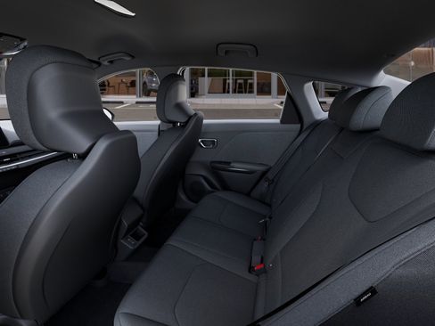 New 2026 Kia K4 LX image 18