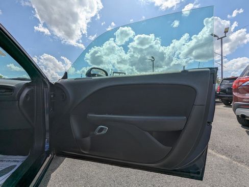 Used 2016 Dodge Challenger SXT image 20