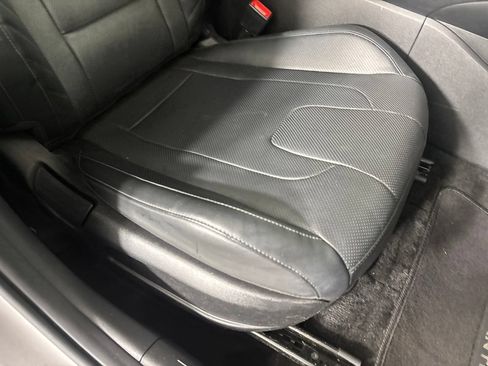 Used 2023 Hyundai Elantra Limited FWD image 27