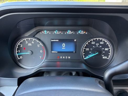 Used 2025 Ford F250 XLT AWD/4WD image 6