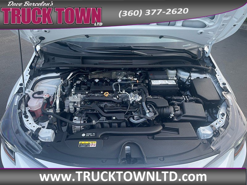 Used 2025 Toyota Corolla LE FWD image 32