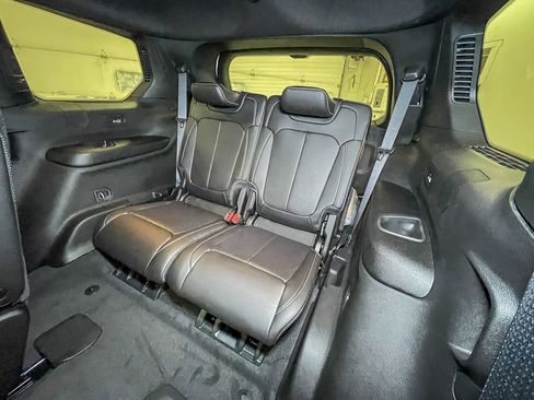 New 2025 Jeep Grand Cherokee L Limited w/ Luxury Tech Group II image 24