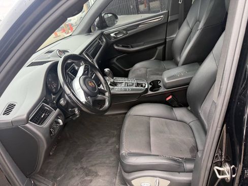 Used 2017 Porsche Macan AWD/4WD image 12