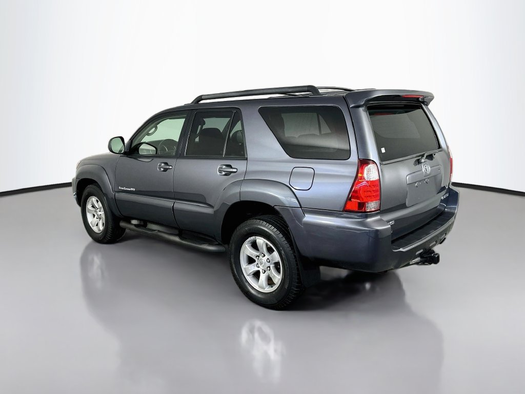 Used 2007 Toyota 4Runner SR5 AWD/4WD image 5