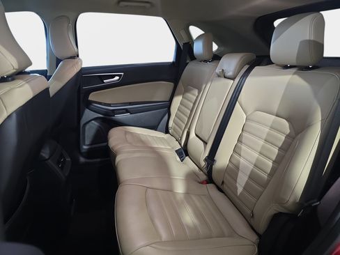 Used 2024 Ford Edge SEL w/ Convenience Package AWD/4WD image 11