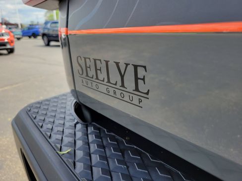 Used 2021 Jeep Gladiator Mojave AWD/4WD image 25