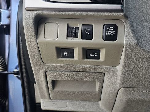 Used 2018 Subaru Forester 2.5i Limited w/ Popular Package #2 image 27