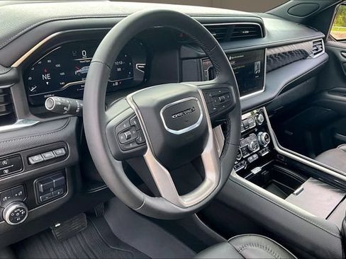 Used 2024 GMC Yukon Denali w/ Max Trailering Package AWD/4WD image 14