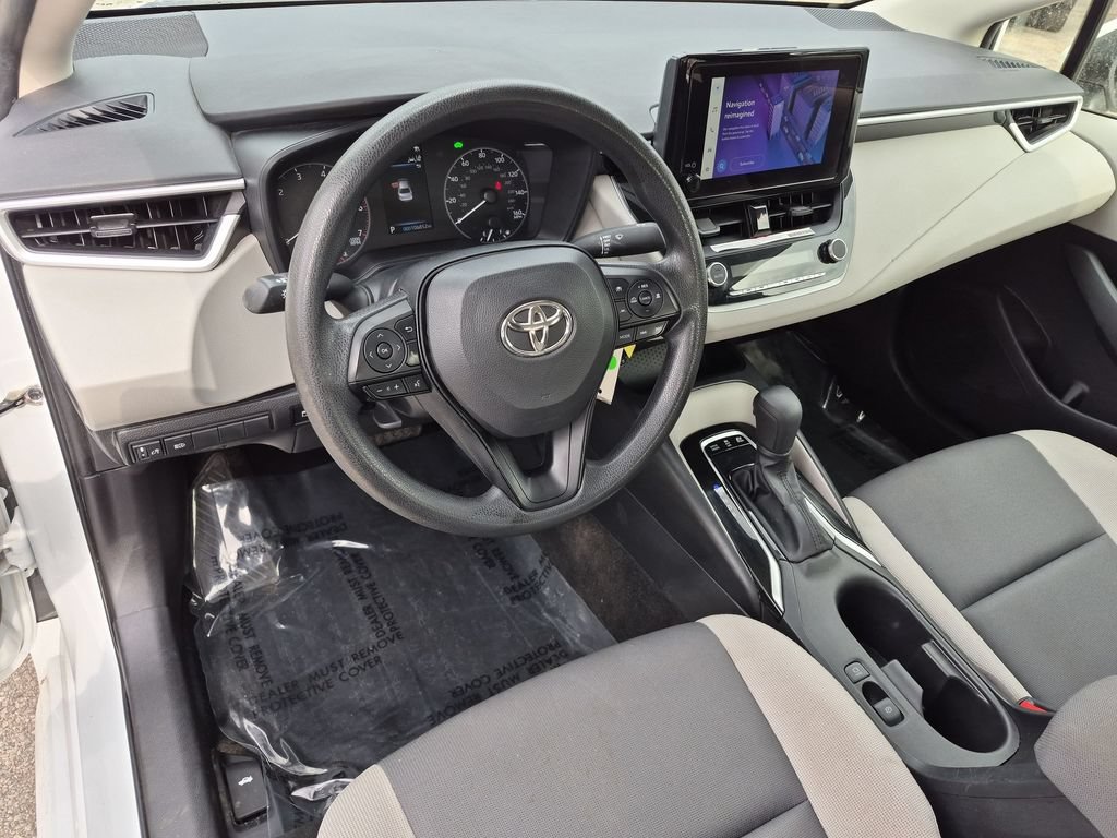 Used 2023 Toyota Corolla LE FWD image 16