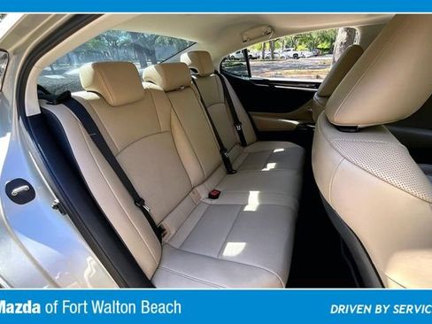 Used 2021 Lexus ES 300h w/ Premium Package FWD image 21